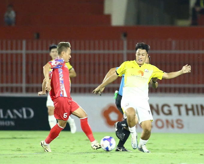 CLB TP.HCM sẽ gặp Bình Định trong trận cầu "6 điểm" trên sân Thống Nhất. Ảnh: Đức Cường