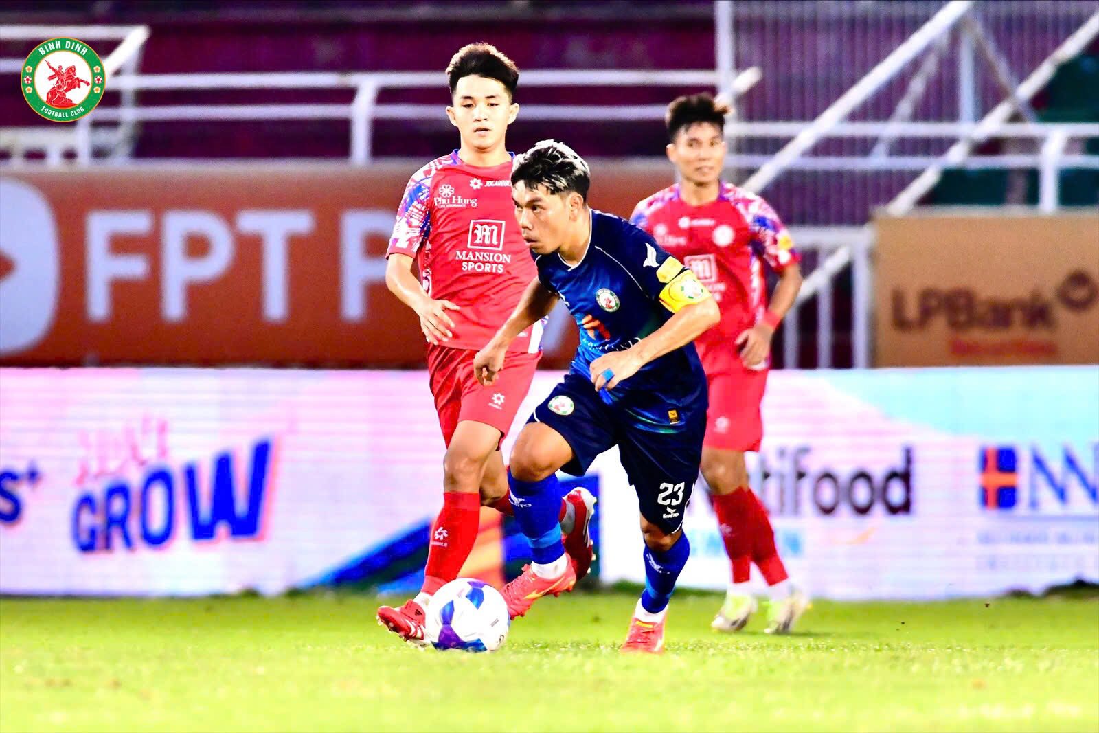 Binh dinh khong con quyen tu quyet o cuoc dua tru hang